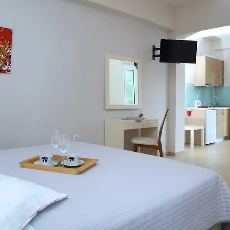 Maria * Tsoukaládhes