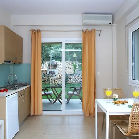 Maria Apartment Tsoukaládhes